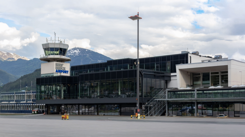 Lech airport private chauffeurs - Reliable transfers